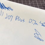 El Uni-Ball Signo 207 Un Bolígrafo De Seguridad Documental